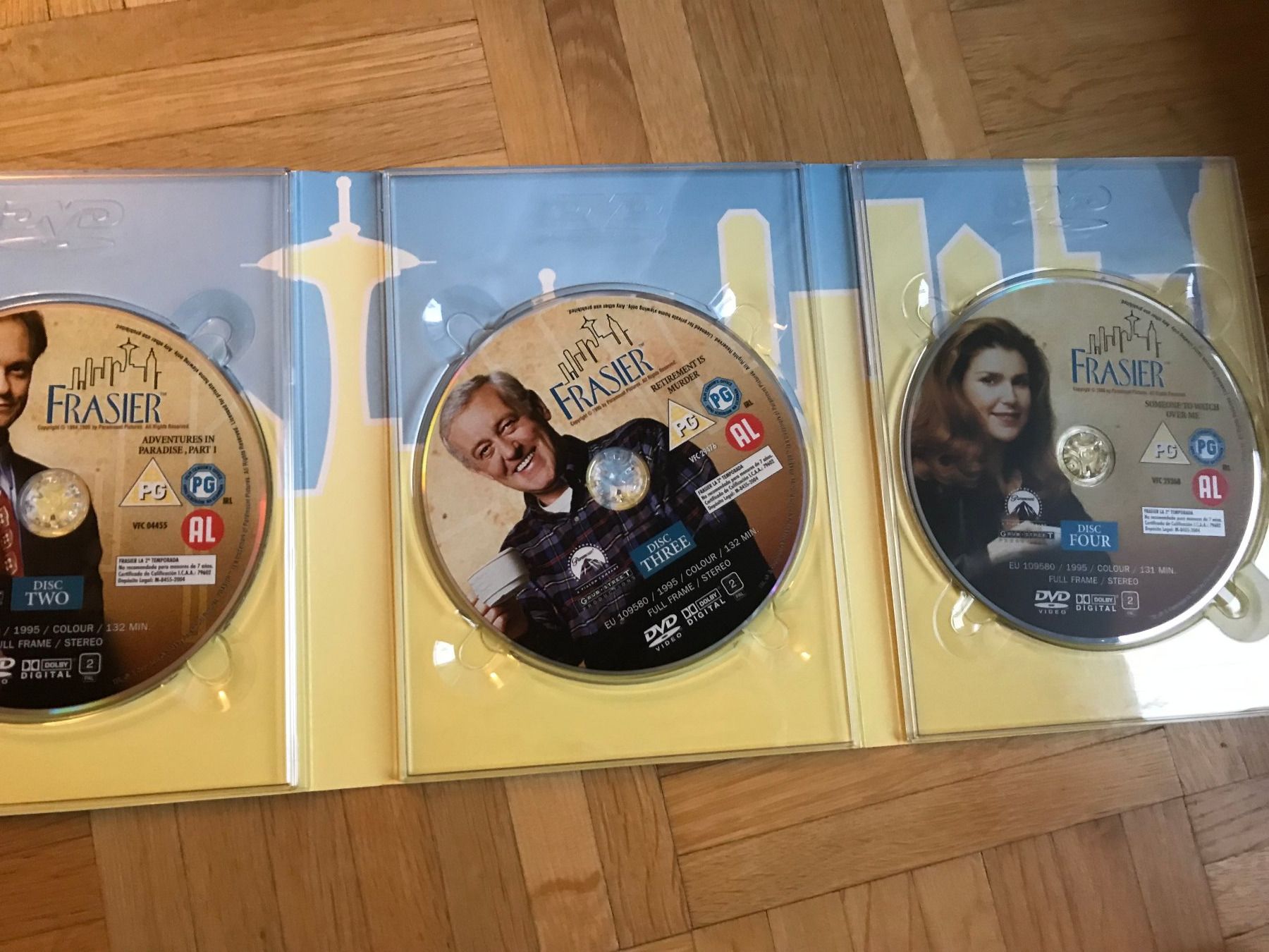 Tutti i DVDs: Frasier - Season Two - Staffel 2 - DVD – Usato da Zürich venduto da Malcom 2
