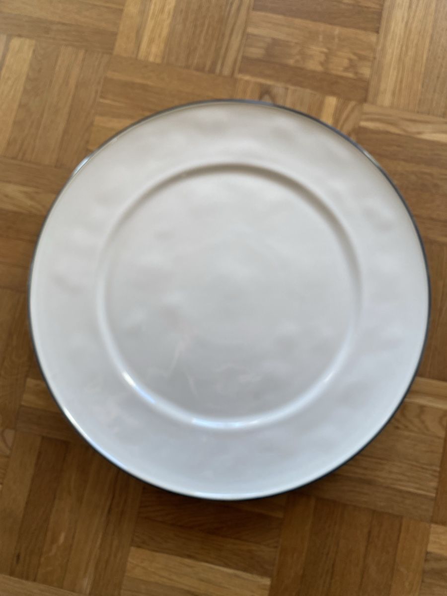 Teller: 6x Costa Nova Teller Blue Edge 33cm , Feinsteinzeug – Neu und originalverpackt aus Basel von Madulun