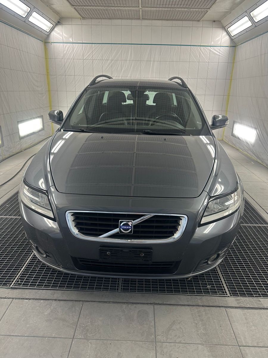 Volvo Automobili: Volvo V50 Kombi 2.0D – Difettoso da Niederlenz venduto da foce92