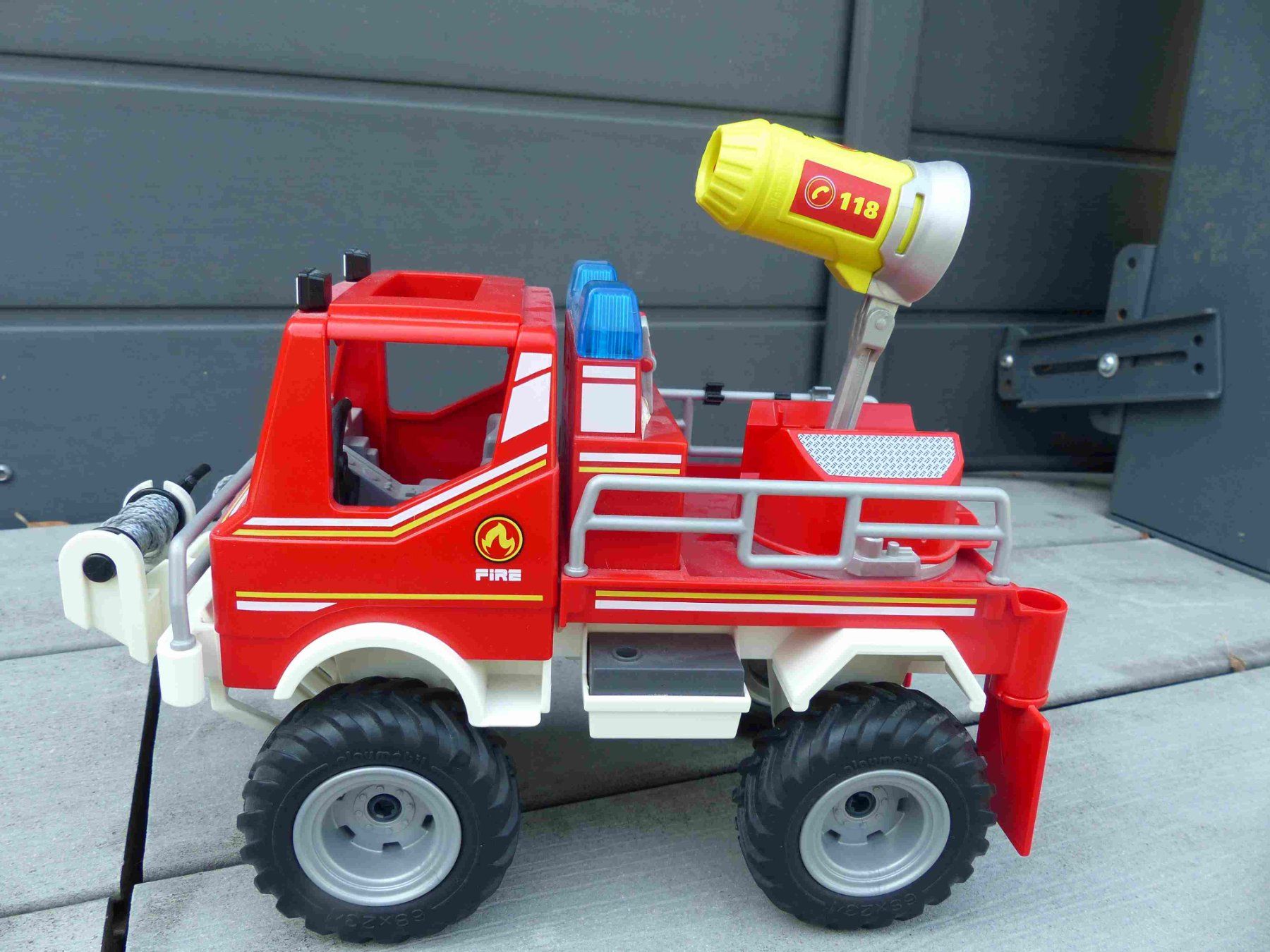 Playmobil Jouets: Playmobil Feuerwehrauto Unimog – D'occasion à Jona par Cinnestig 1