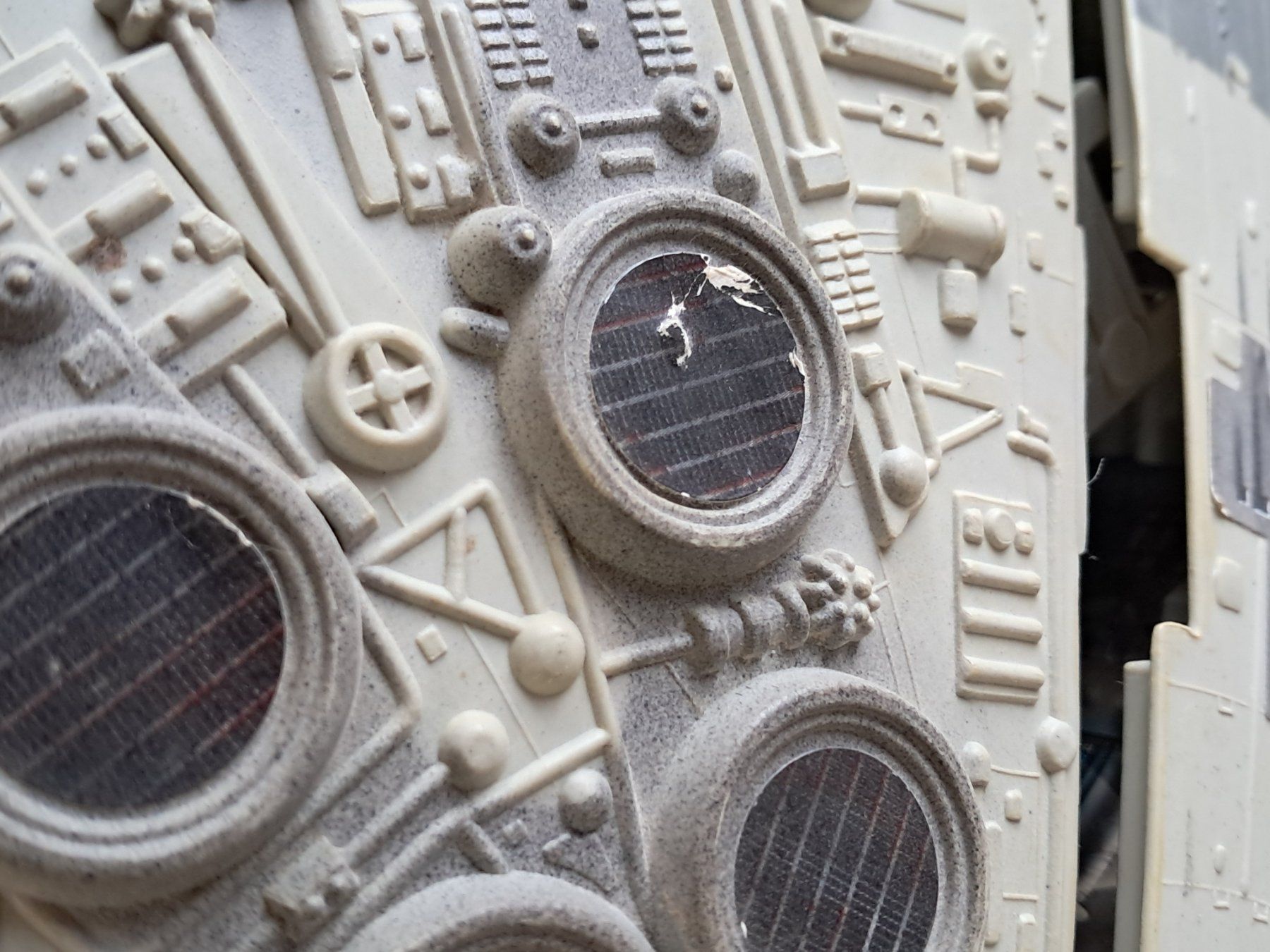 Star Wars Jouets: Millenium Falcon Star Wars vintage 1995 – D'occasion à Treyvaux par sci_y6wk 5