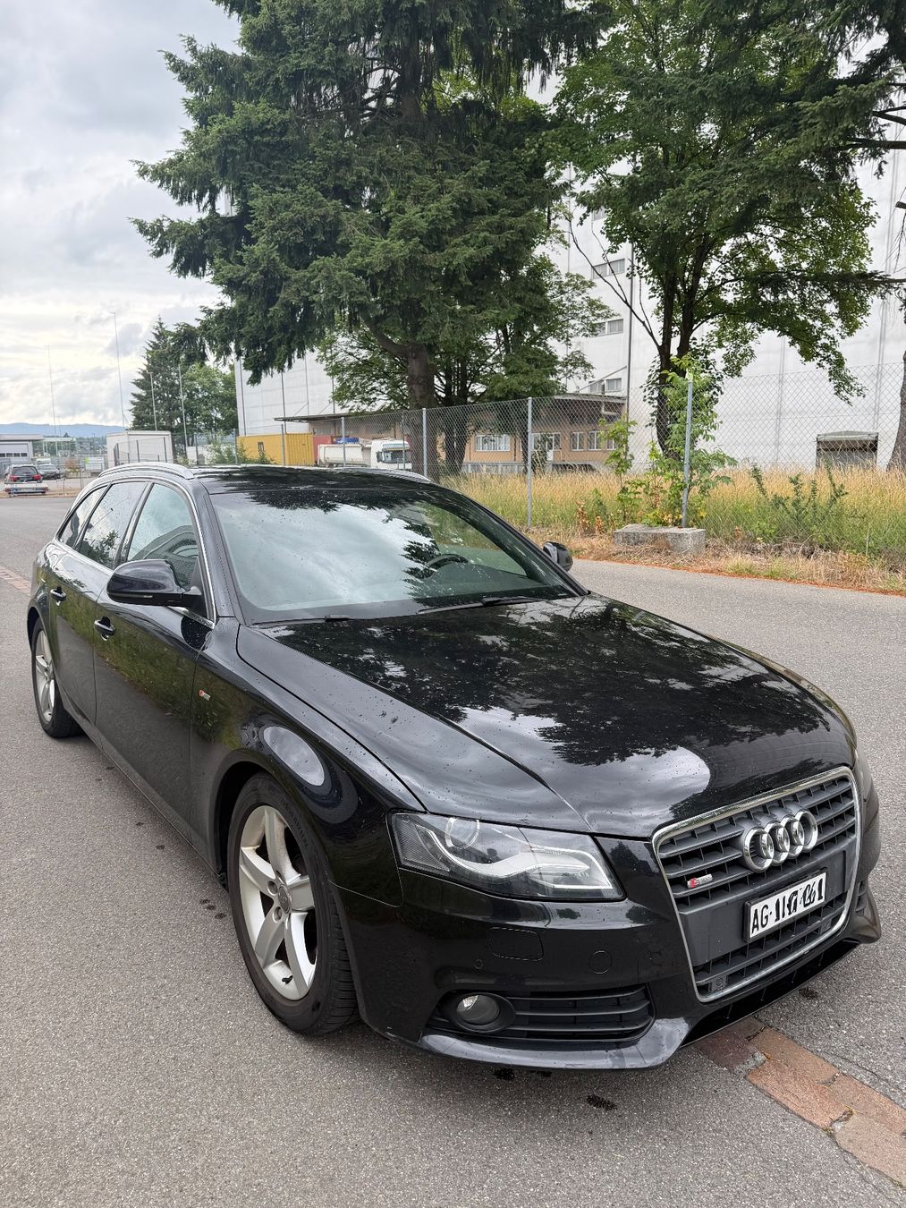 Audi Automobili: Audi A4 2.0TDI S-Line 170ps – Usato da Dintikon venduto da Krimi01 3