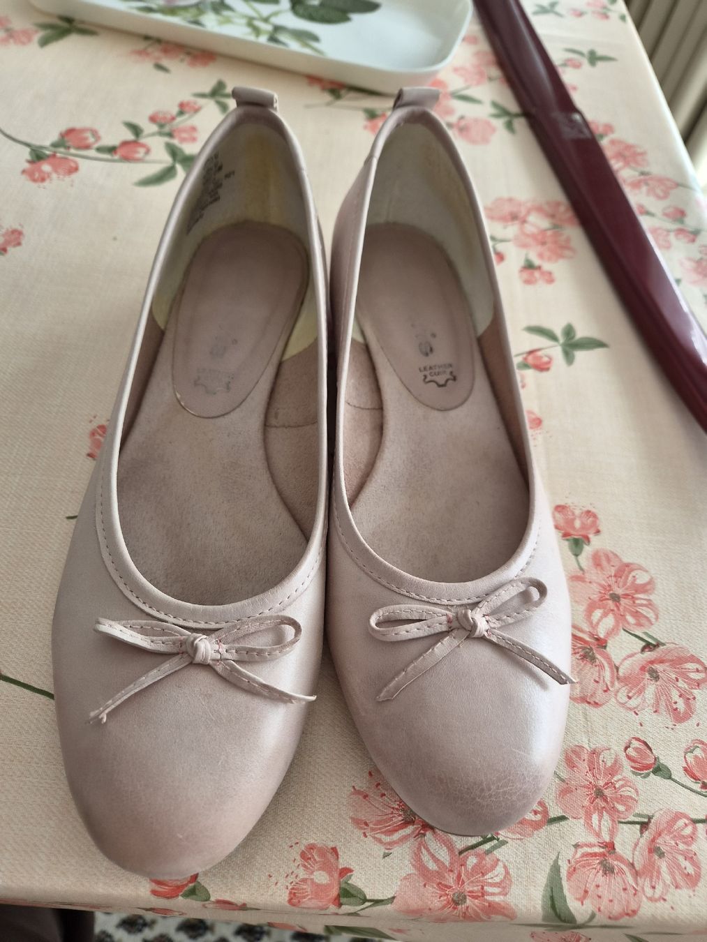 Tamaris Damenschuhe: Damenschuh Gr.39 Leder Tamaris rosa – Gebraucht aus Gelterkinden von amalfi46