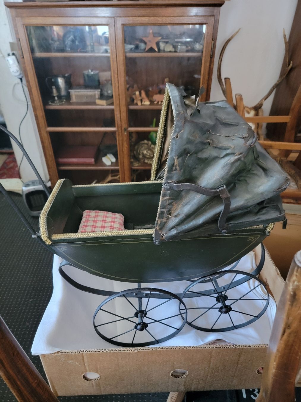 Carrozzine per bambole: Antiker Puppenwagen – Usato da Sils im Domleschg venduto da platin01 8