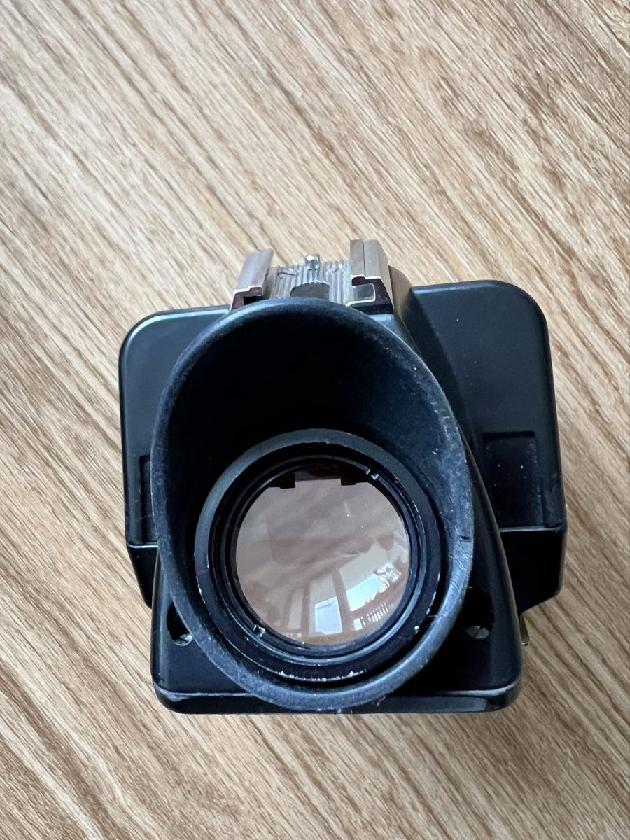 Hasselblad Obiettivi: Hasselblad Prismensucher / Prismfinder – Usato da Winterthur venduto da Hello088x 3