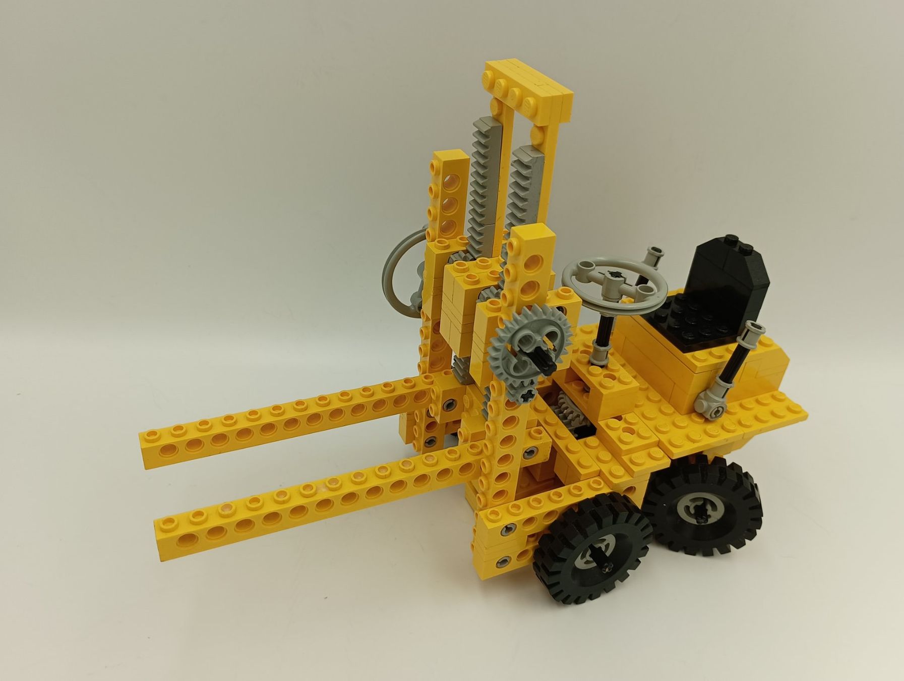 Lego Giocattoli: 850 Fork Lift – Usato da Bremgarten AG venduto da redstar69