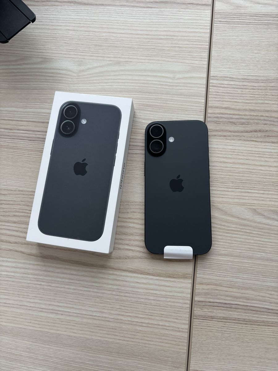 Apple Telefoni cellulari / Smartphones: !!!Neu!!! Iphone 17 5G 256GB – Nuovo e nell'imballaggio originale da Kriens venduto da Pascal_16281