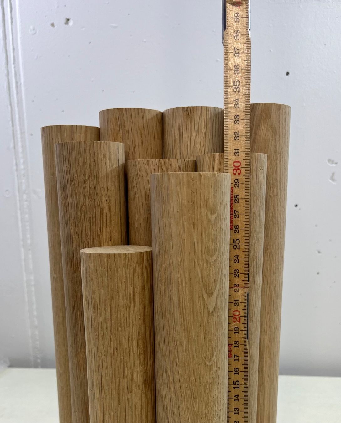 Articoli in legno: 9 x Rundstäbe aus Eiche, Durchmesser 50mm – Nuovo (secondo la descrizione) da Weinfelden venduto da Kathydoes 3