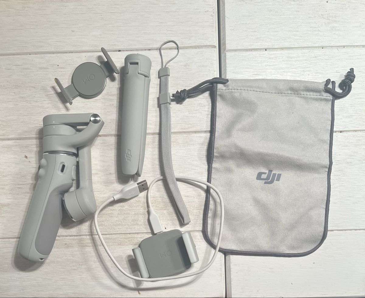 DJI Trépieds & Accessoires: Dji OM5 Smartphone Stabilizer Neu  – Neuf (Voir description) à Huttwil par luk_9tdh 1