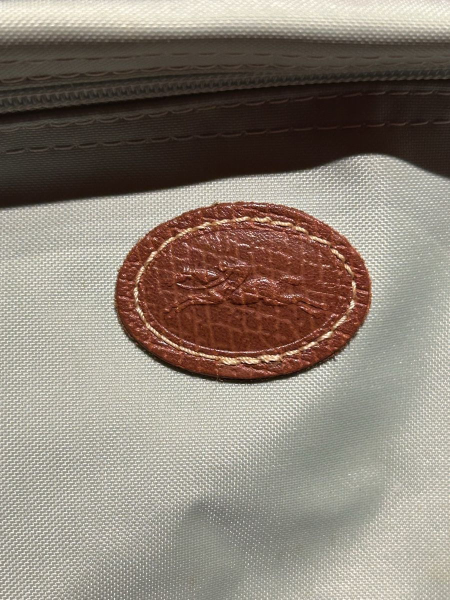Longchamp Custodie per cosmetici: Kosmetiktasche Longchamp – Usato da Aeschi b. Spiez venduto da davidS744 3