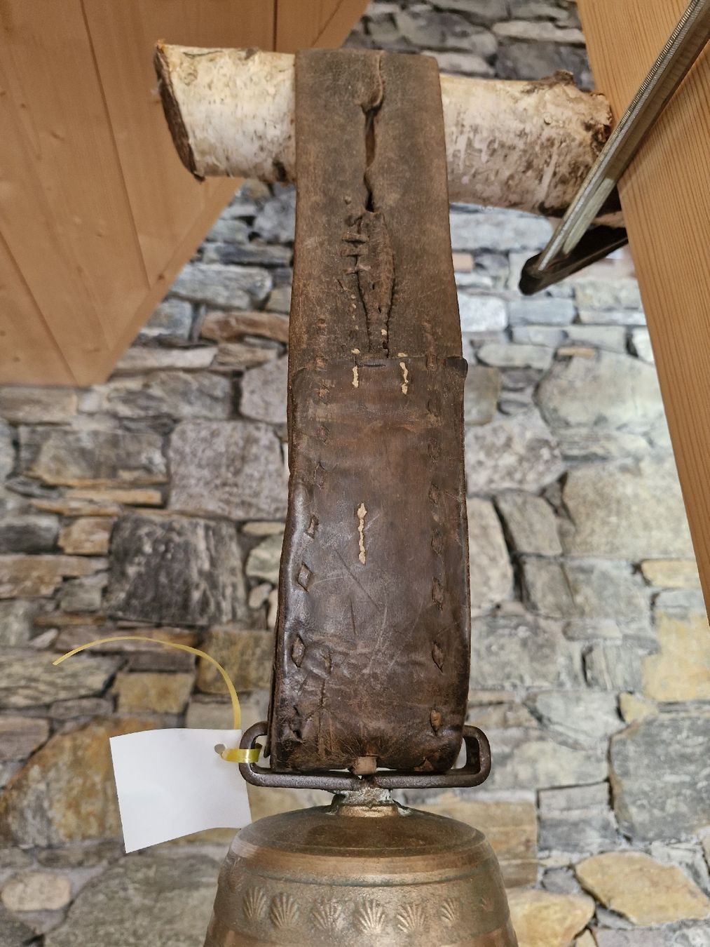 Glocken & Treicheln: Glocke Treichel  – Gebraucht aus Guarda von rue_bpd7 2