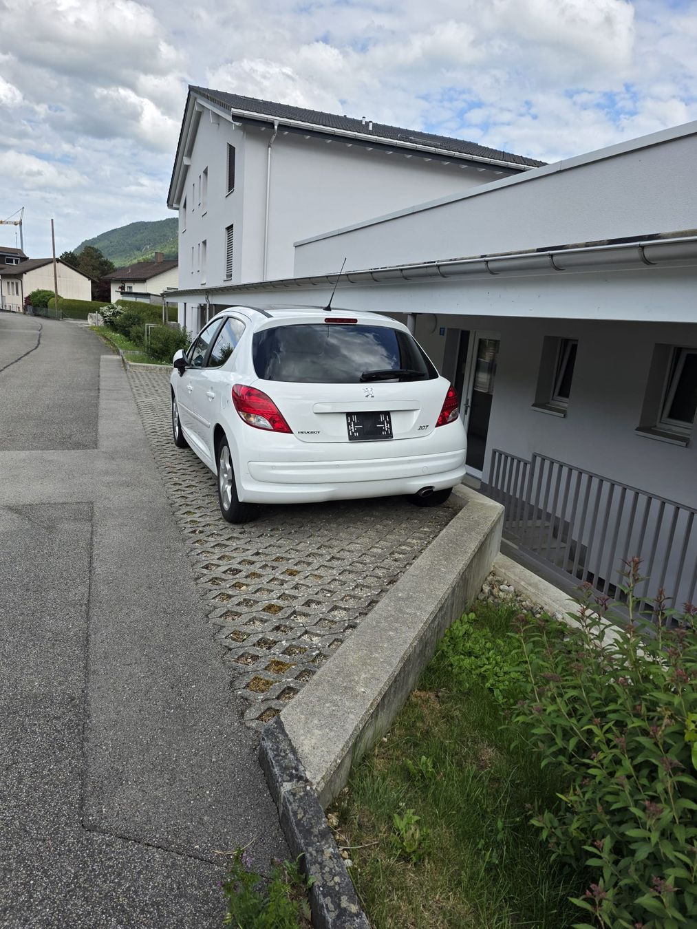 Peugeot Automobili: Peugeot 207 Turbo 1.6 – Usato da Courtelary venduto da mitounet 2