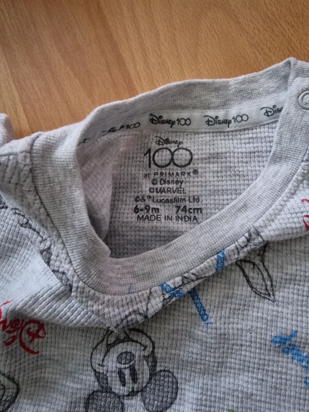 Primark Lotti & Set di vestiti: 2er Set Disney in der Grösse 74 – Usato da Schliern b. Köniz venduto da Jemy94 1