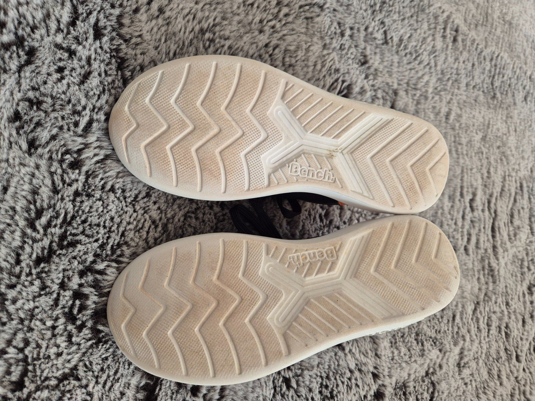 Bench Scarpe da uomo: Bench Sneaker, Gr. 37 Dunkelblau/Orange – Usato da Widnau venduto da KleineHonigblume 2