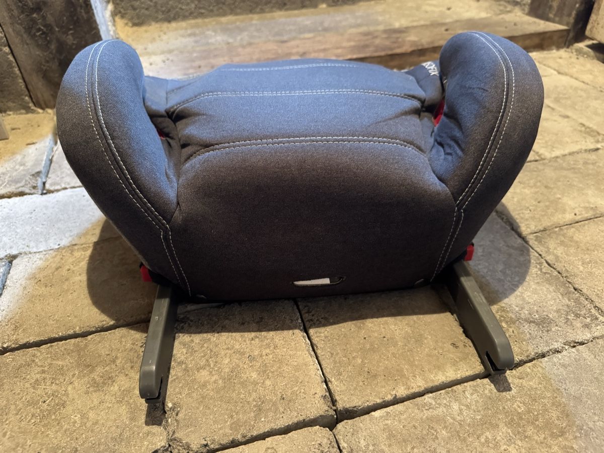 Osann Sièges auto: Osann Isofix Sitzerhöhung – D'occasion à Rorbas par zsoltar 1