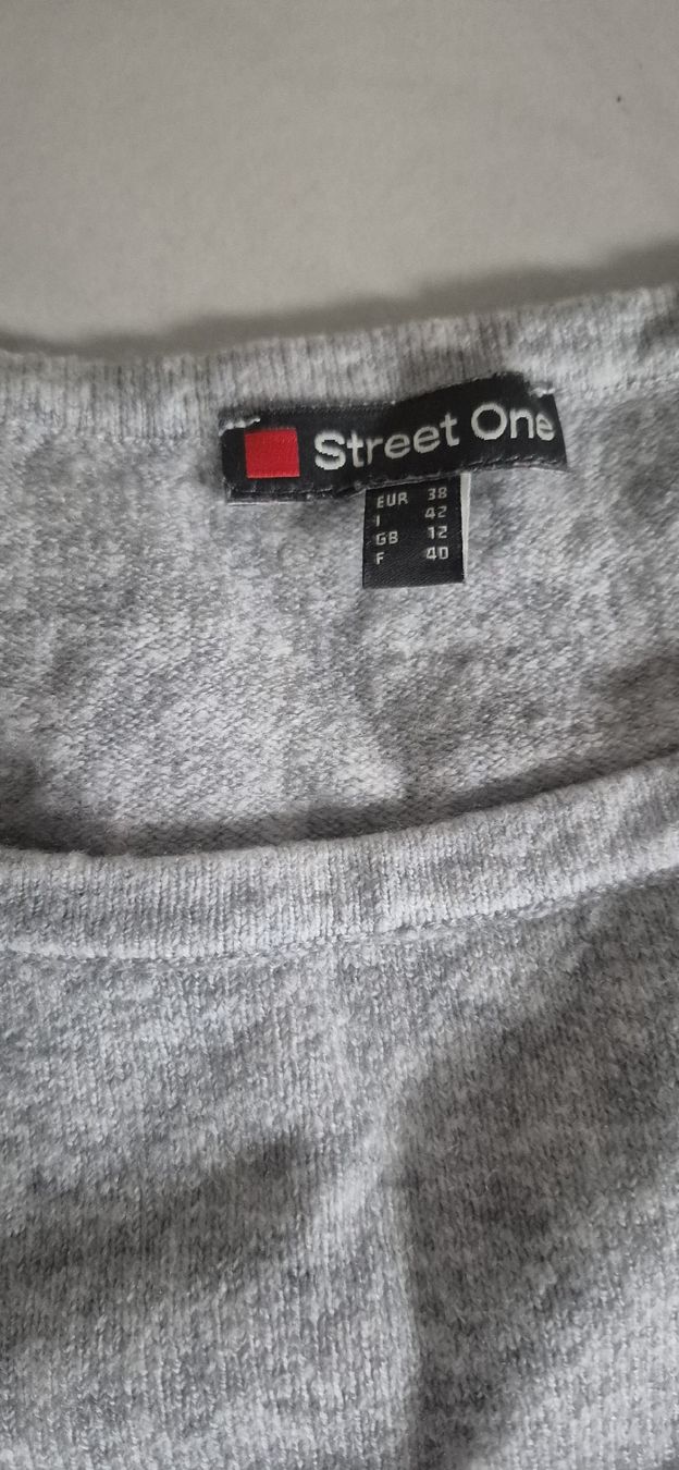 Lotti di vestiti: Street One Pullover Set, Grau, Grösse 36 / 38 Top Zustand! – Usato da Aesch BL venduto da Moni1211 9