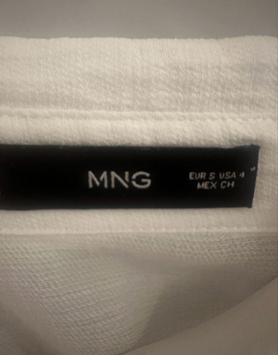 Mango Chemisiers: Weisse Bluse mit Stickerei – Neuf (Voir description) à Wettswil par ann_cdf7 2