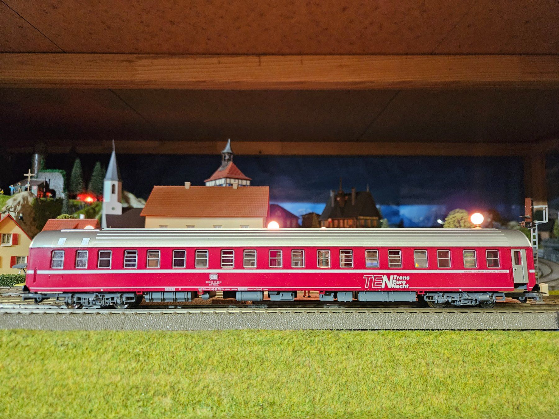 Modellini di ferrovie: Trans Europa Nacht Wagen DB, HO – Usato da Gockhausen venduto da medved007