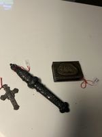 Antikes Konvolut aus Silberbehältern und Kreuz