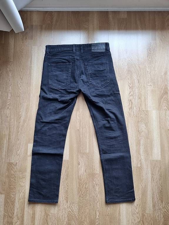 Jeans: Jeans Schwarz – Usato da Unterägeri venduto da MvRick 1