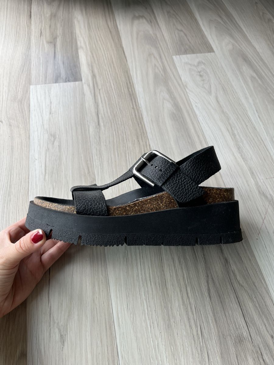 Scarpe da donna: Ledersandalen mit Korksohle – Usato da Sarnen venduto da sab_ll66 1