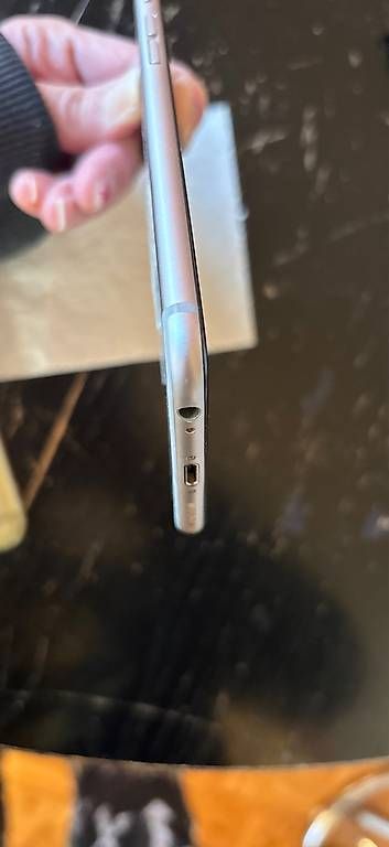 Apple Telefoni cellulari / Smartphones: i phone 6 70% batterie – Usato da zürich venduto da Siskasisma 3