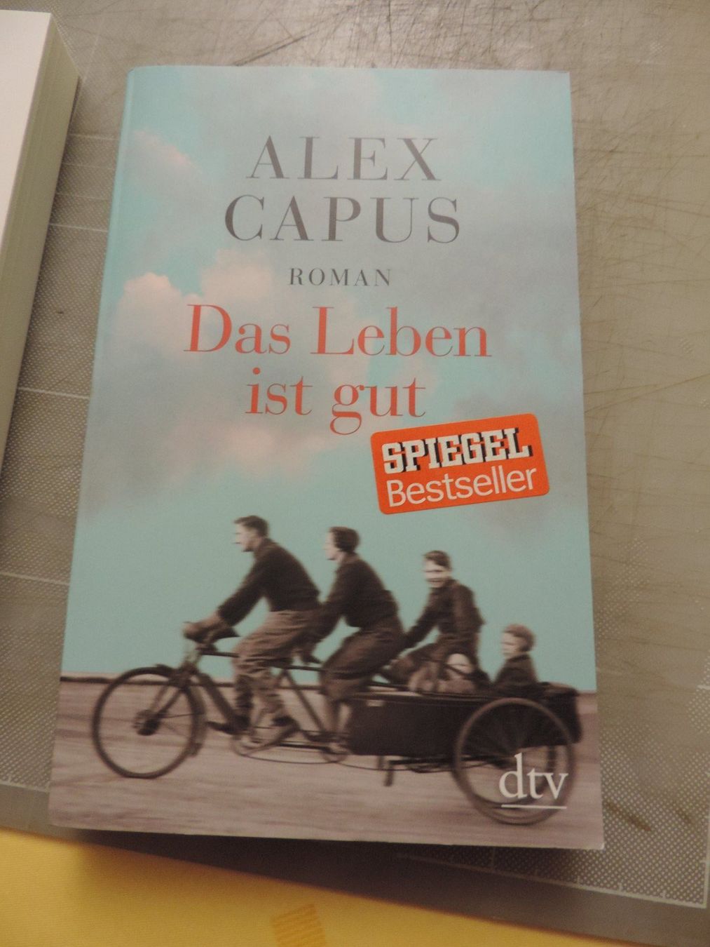 Libri: Alex Capus Das Leben ist gut – Nuovo (secondo la descrizione) da Menziken venduto da Feh