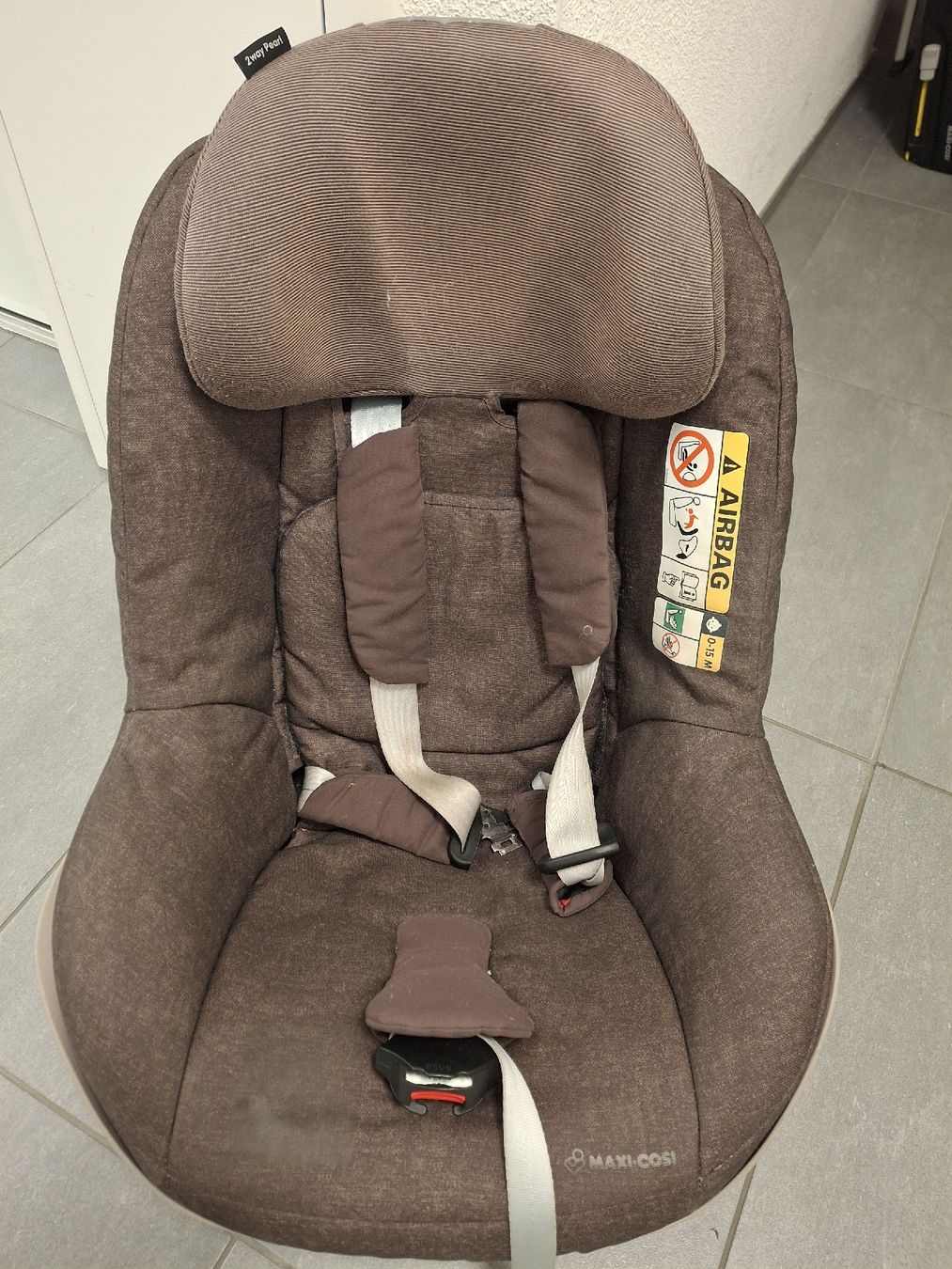 Maxi-Cosi Seggiolini per auto: Maxi-Cosi Kinderautositz mit Isofix-Station – Usato da Birmensdorf ZH venduto da Miri5 3