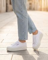 Superga chaussures basses neuves taille 38 comme neuves