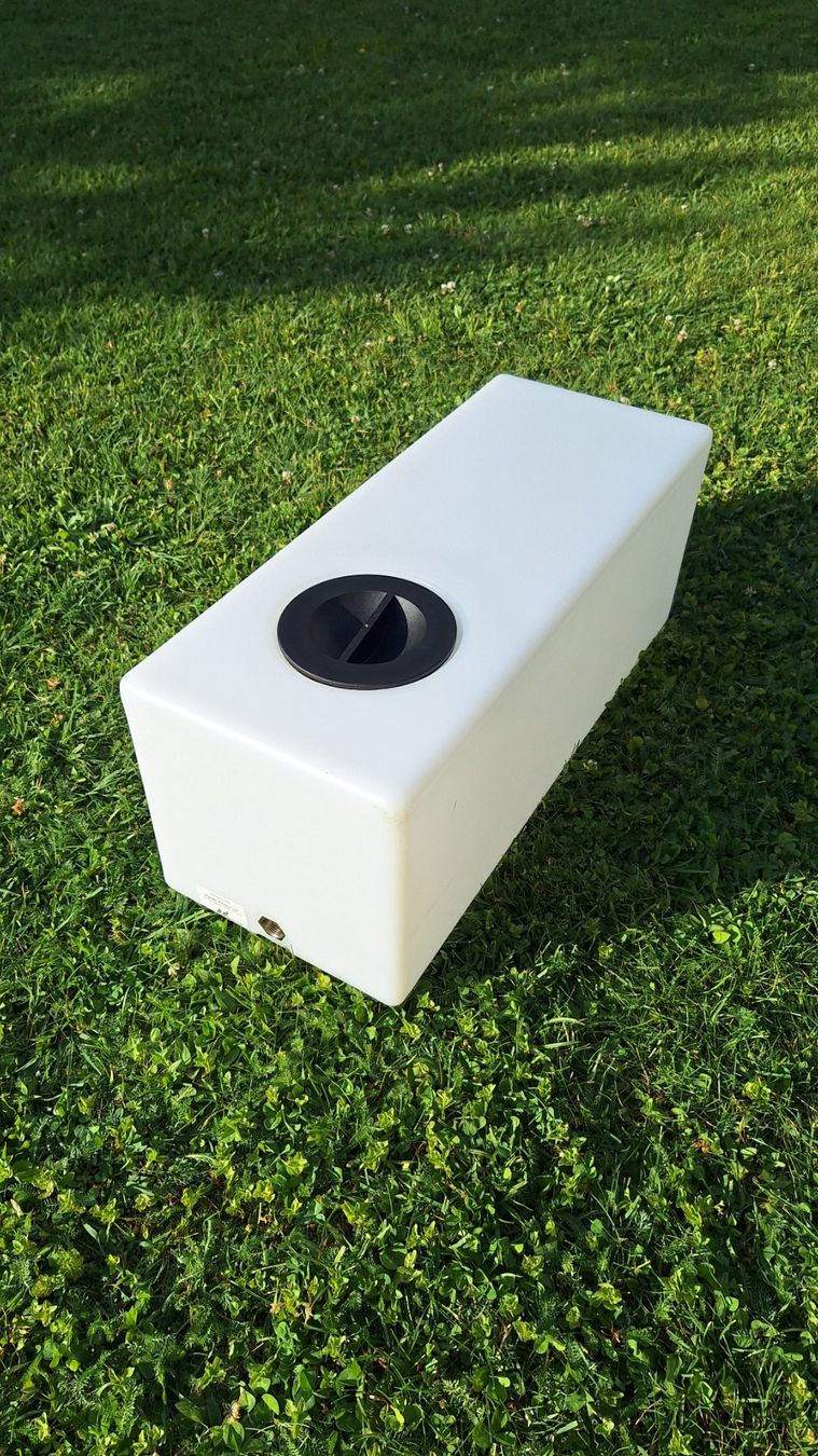 Behälter & Ähnliches: Réservoir d'eau propre 32l – Neu (gemäss Beschreibung) aus Sion von san_c985
