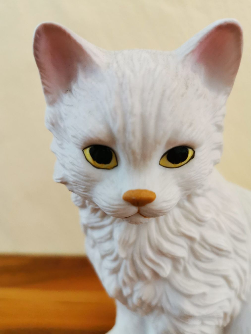 Statuette: Figur Sitzende Katze / Katzenfigur weiss – Usato da Boniswil venduto da Totomat-Lady2 3