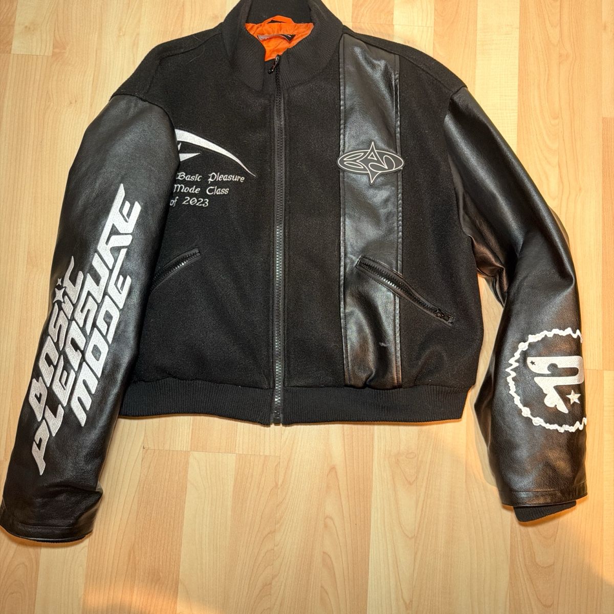 Giacche: Basic Pleasure Mode Varsity Jacket - Size 16 - Winter 51 – Usato da St. Gallen venduto da ber_82p9