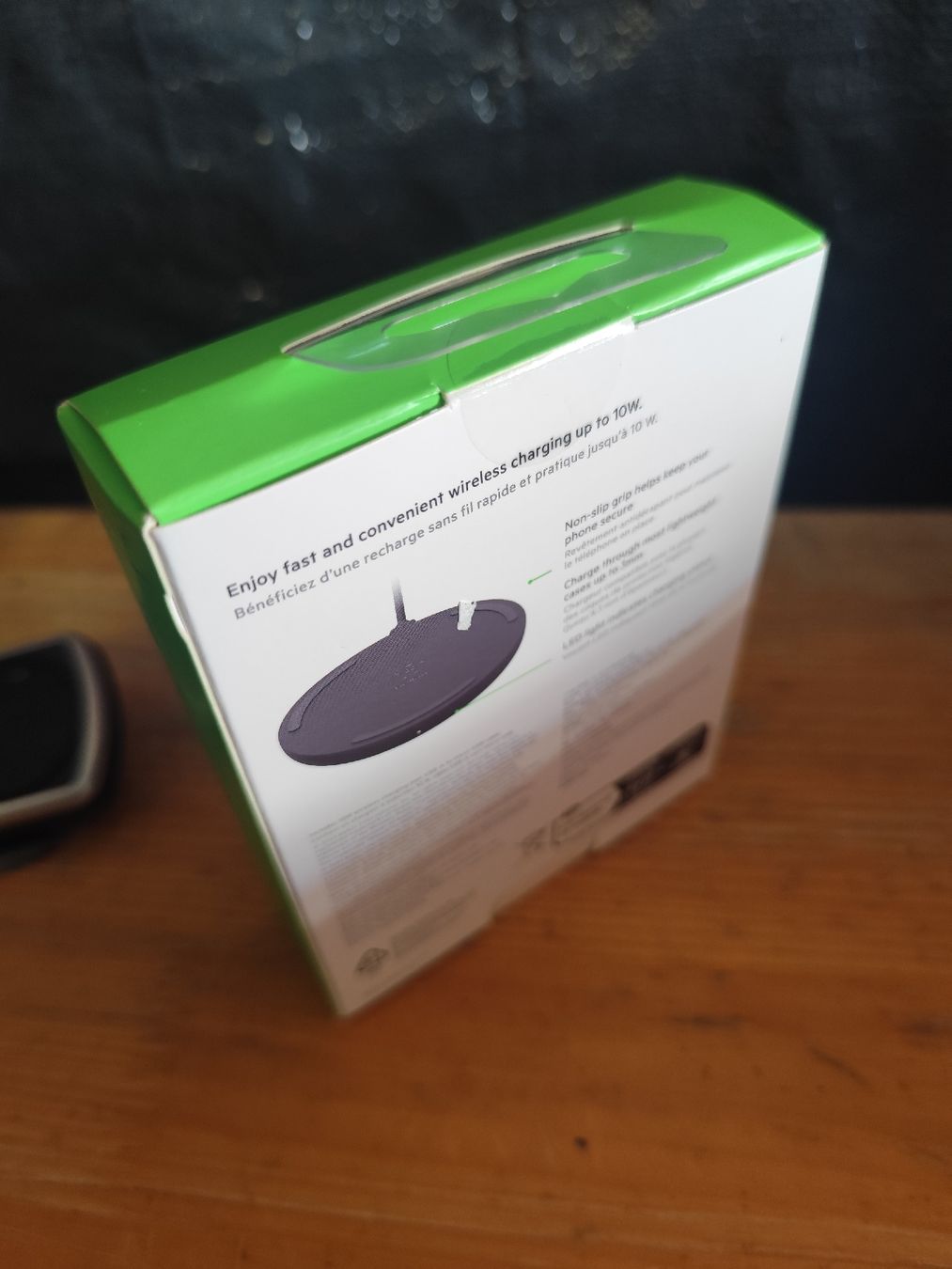 Belkin Caricabatterie: Belkin BoostCharge Wireless Charging Pad 10W – Nuovo e nell'imballaggio originale da Büsserach venduto da Vintage-vins 1