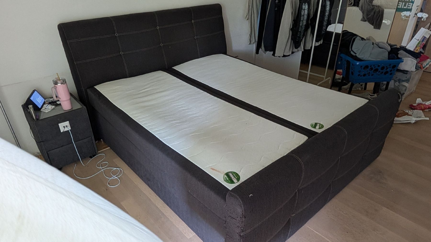 Letti: Boxspring Bett – Usato da Oberwil (Dägerlen) venduto da sennneo