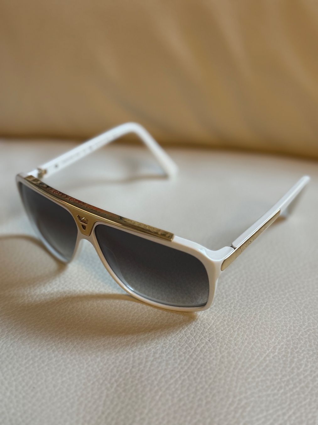 Louis Vuitton Brillen & Gläser: Lunettes de soleil Louis Vuitton Millionnaire – Gebraucht aus La Brévine von ycy_m22k 9