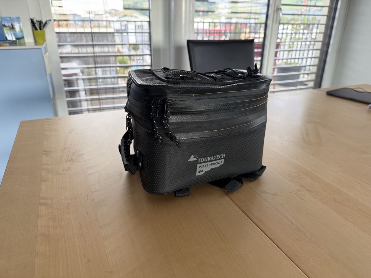 Touratech Topcase: Hecktasche EXTREME Edition by Touratech Waterproof – Gebraucht aus Baar von Jackmahony
