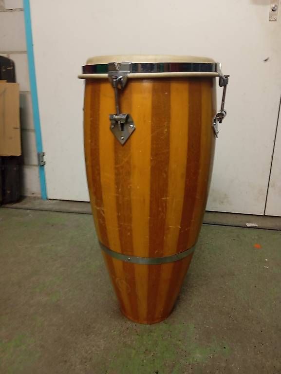 Instruments de musique: Conga Trommel Holz gestreift – D'occasion à Basel par Petergunn
