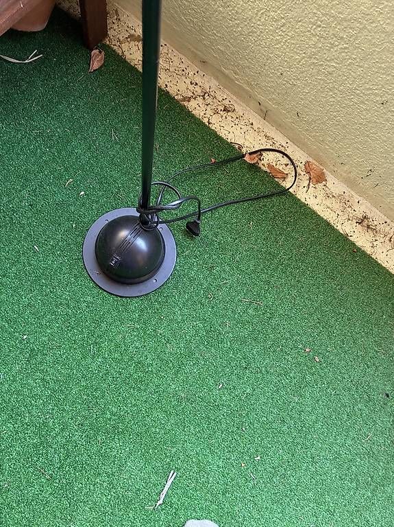 Lampen: Schlichte Stehlampe  – Gebraucht aus Zürich von Tashina03 1