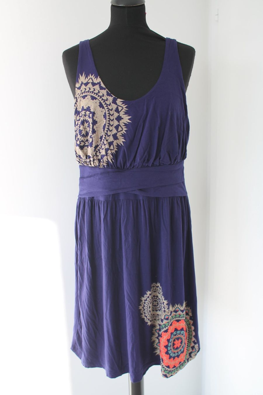 Desigual Kleider: Robe DESIGUAL taille XL – Gebraucht aus Chez-le-Bart von jasse