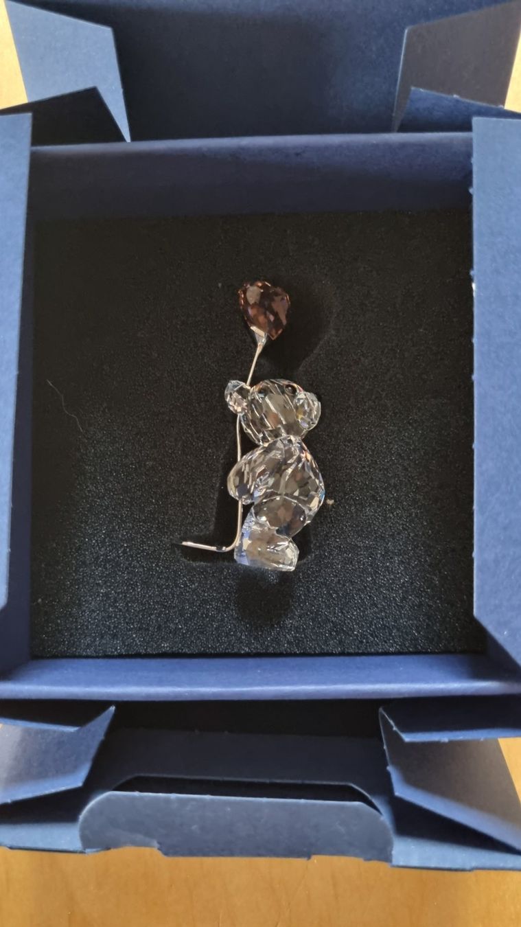 Swarovski Statuette: Swarovski Bärli mit Herz – Usato da Zürich venduto da Reimann3 1