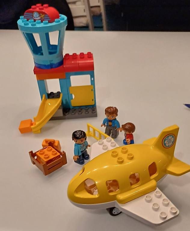 Giocattoli: Duplo aéroport – Usato da Chevroux venduto da nad_b8yv