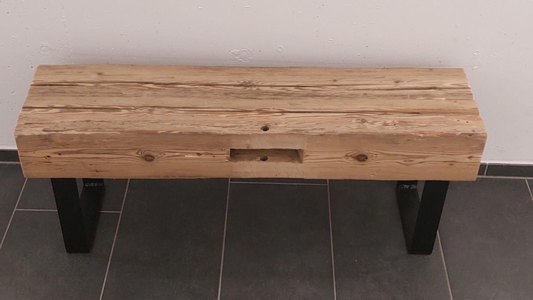 Panchine: Rustikale Sitzbank aus einem Altholzbalken – Nuovo e nell'imballaggio originale da Egnach venduto da Oldwoodstyle 6
