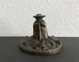 BRONZE FIGUR HIRTE mit MONOGRAMM MK