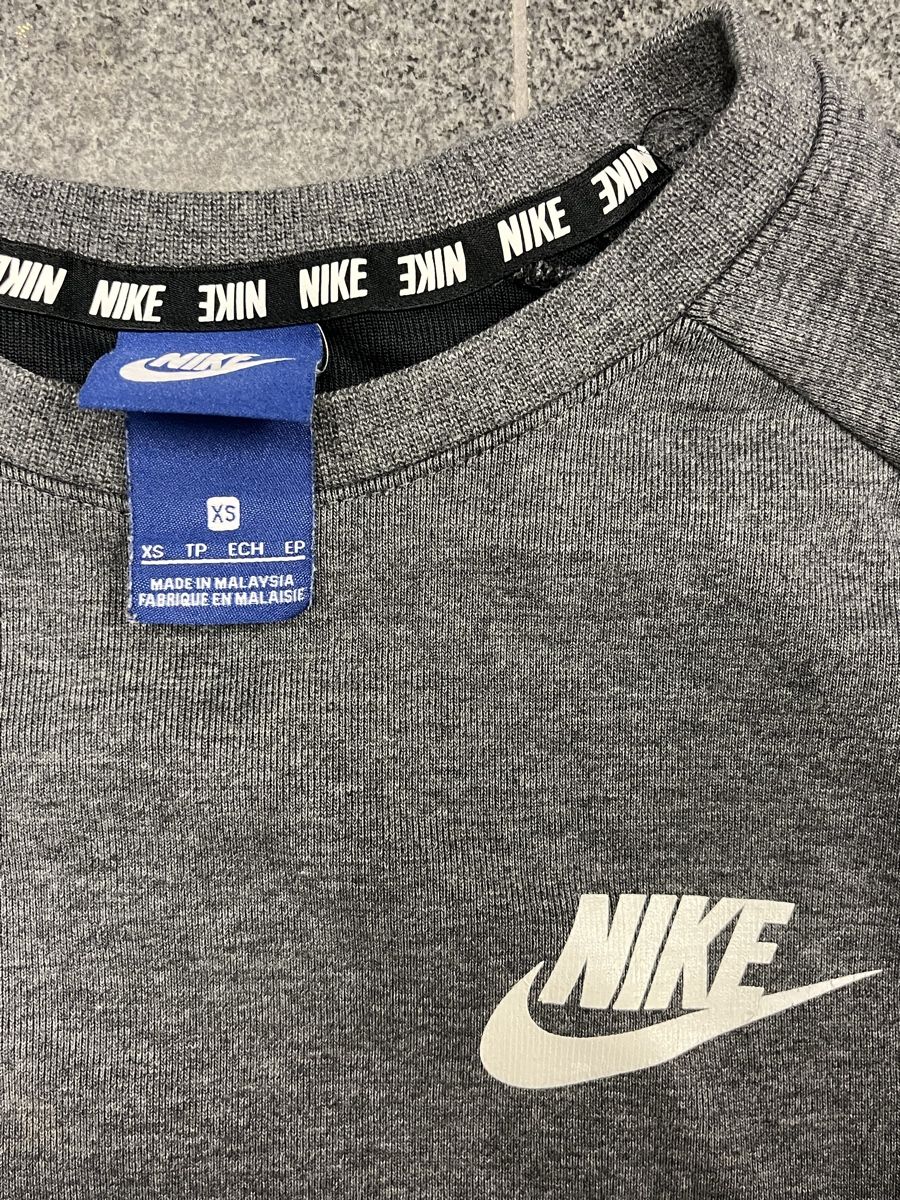 Nike Maglioni & Felpe: NIKE Sweatshirt Grau (XS) – Nuovo (secondo la descrizione) da Zollikon venduto da gsch123 1