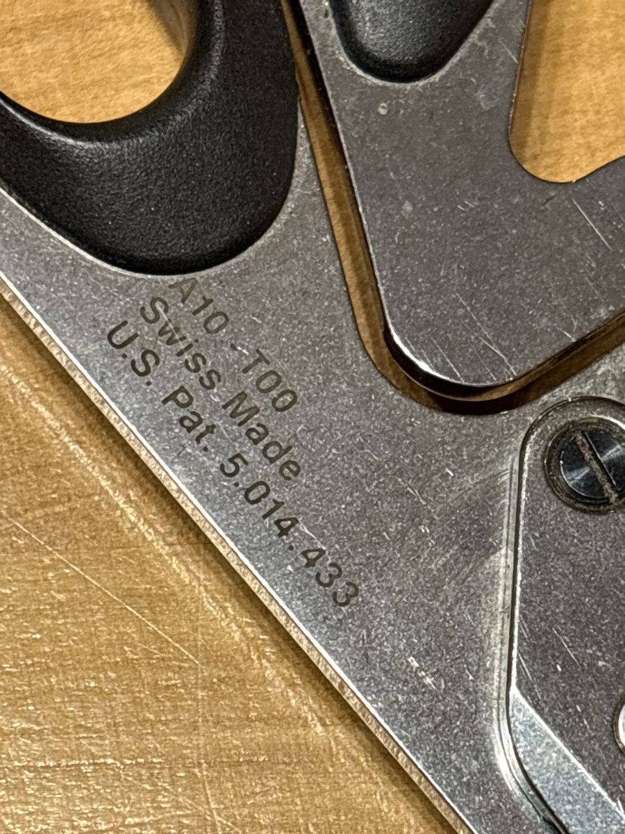 Alle Werkzeuge: Swissors Schneider Schere inkl Ersatzklingen – Gebraucht aus Rümlang von baselsale1 3