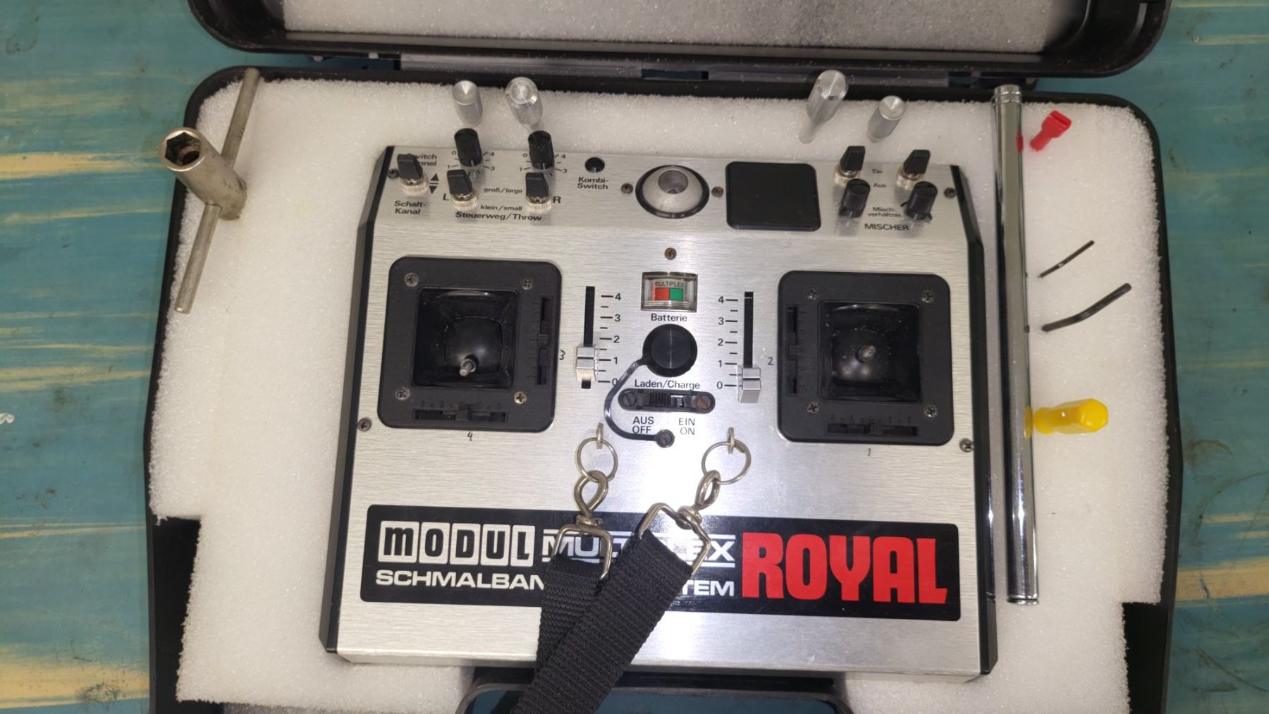 Multiplex Fernsteuerungen: Multiplex Royal MC-20 émetteur RC 35MHz FM – Gebraucht aus Versoix von Dragi1201 2