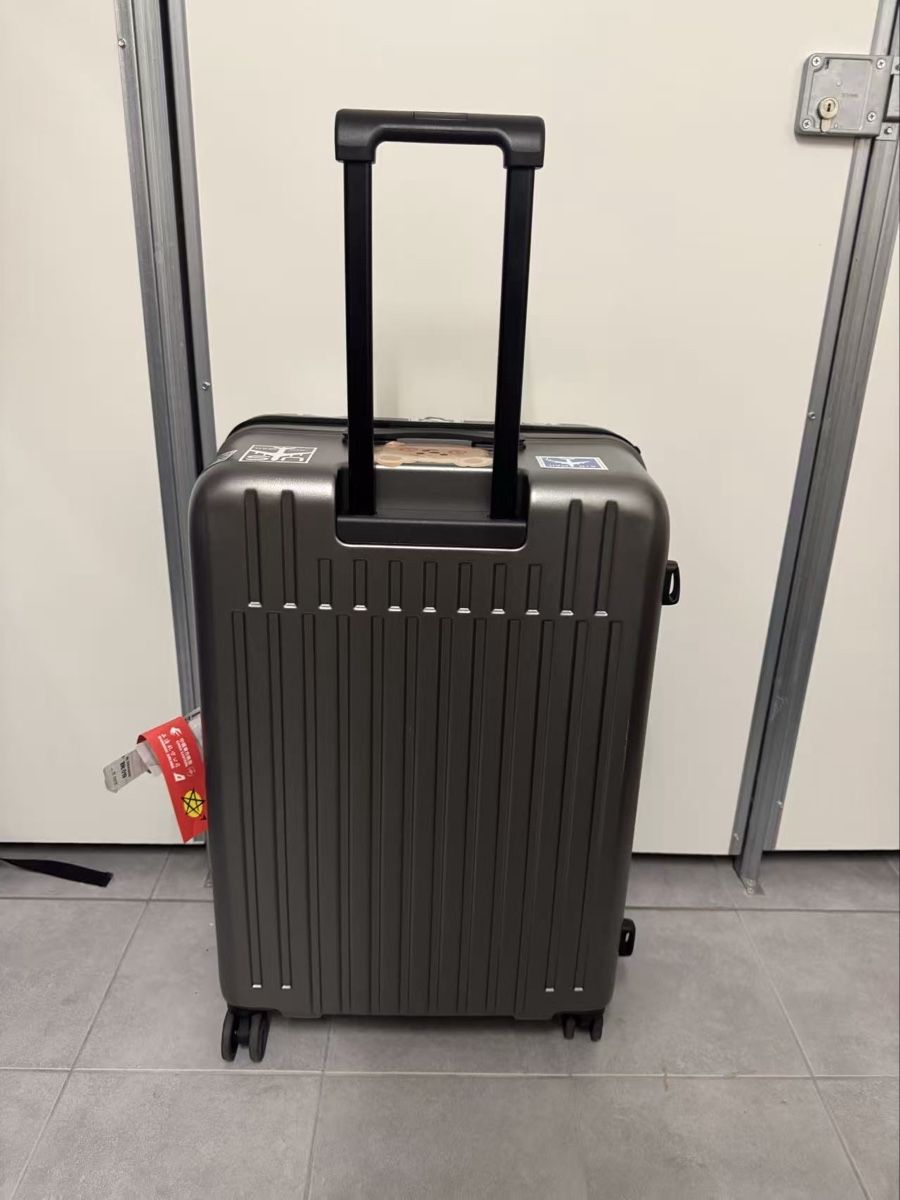 Valigie: Crown Grey Hardside Spinner Suitcase 28” – Usato da Wollerau venduto da shi_gyr8 1