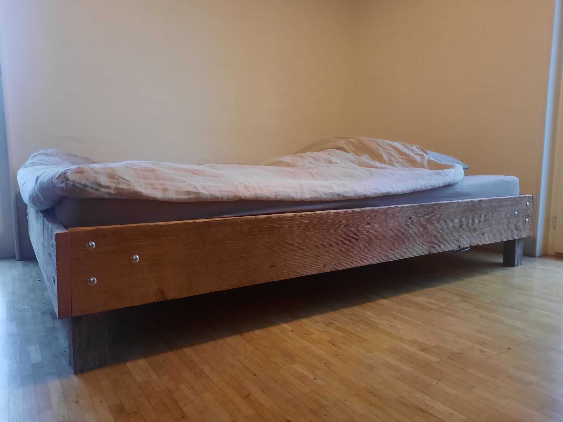 Letti: Vollholz Bett – Usato da Bern venduto da Sebargetzi