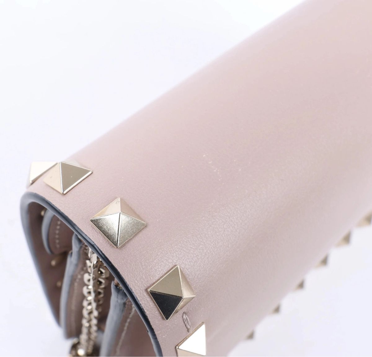 Valentino Borse da donna: Valentino Garavani Rockstud Chain clutch – Nuovo (secondo la descrizione) da Henniez venduto da kru_r8sj 4