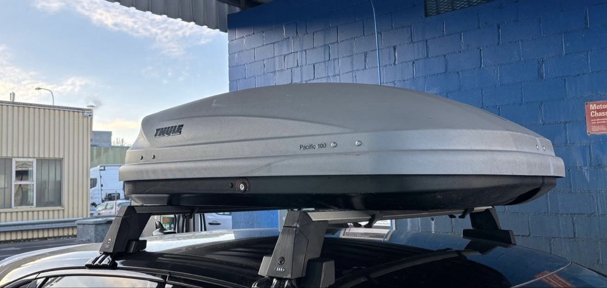 Thule Coffres de toit: Dachbox Thule Pacific 100 – D'occasion à Bergdietikon par Modell_Cars 1